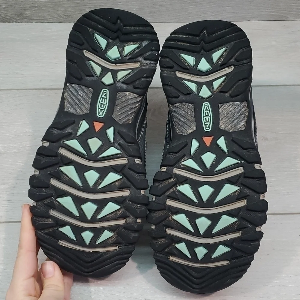 Keen Womens Tardhee Vent Outdoor Low Top Hiking Comfort Sneakers shoes sz 7